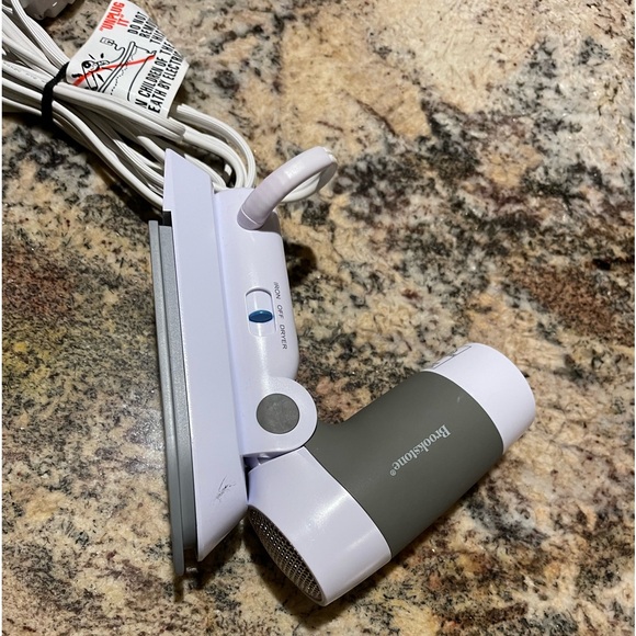 BROOKSTONE TRAVEL DRYER/IRON in CASE - Picture 2 of 10